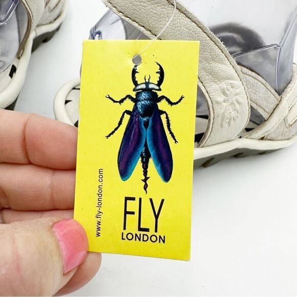 FLY London  Pearl/Off-White Cool/Mousse 39 (US Women's 8.5) Wedge Comfort Sandal - Picture 8 of 16